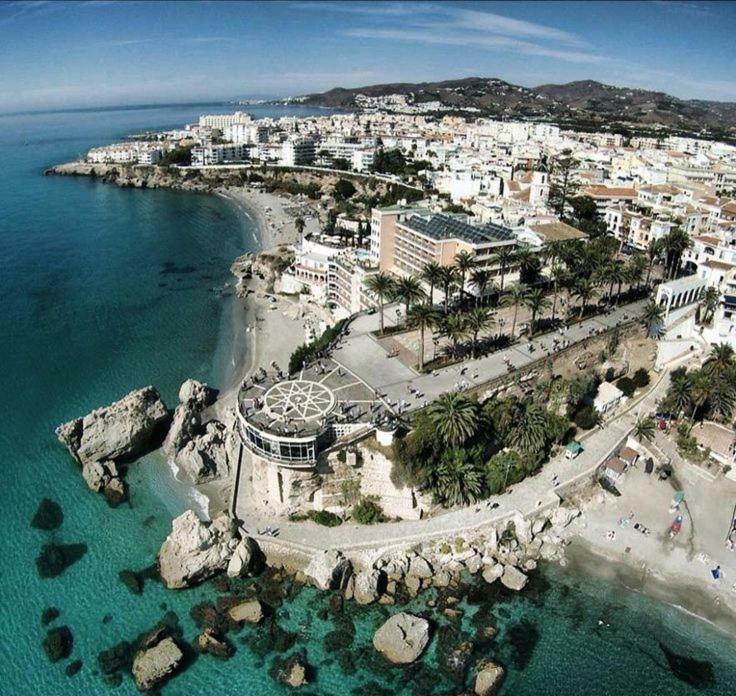 Nerja Burriana Playa Apartment Exterior photo